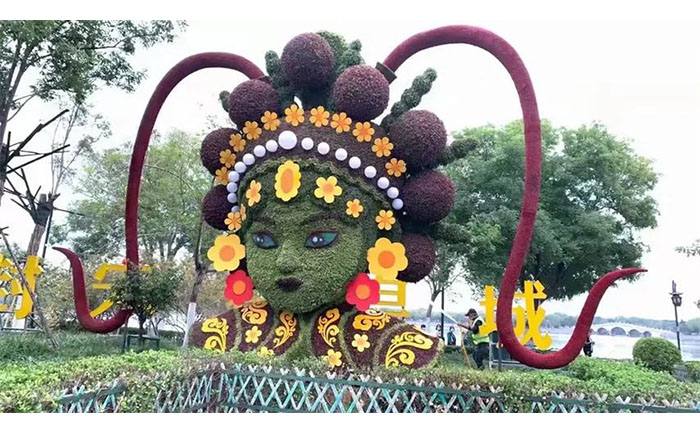 紅草綠草黃草組合造景實(shí)景與設(shè)計手稿對比圖